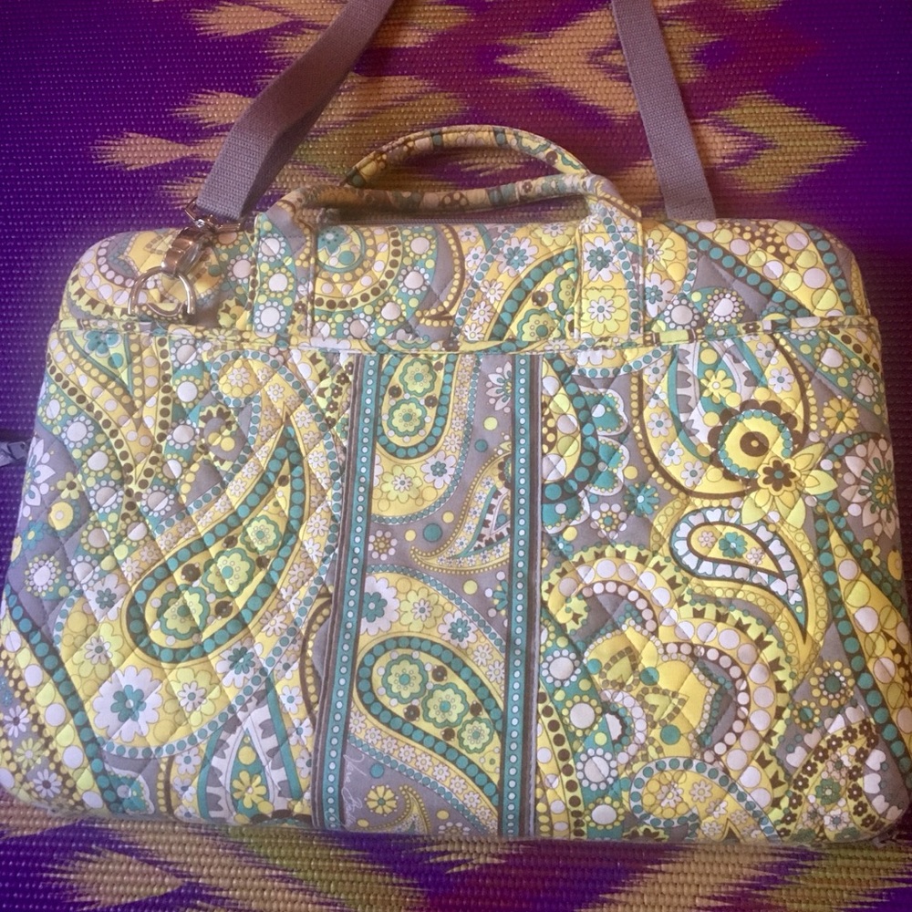 VERA BRADLEY hard shell laptop case